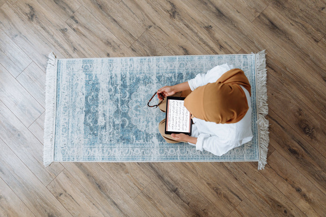 Insaf adalah kata yang mungkin terdengar asing bagi sebagian orang, tetapi memiliki makna yang dalam, khususnya untuk umat Islam. Foto: Pexels.com
