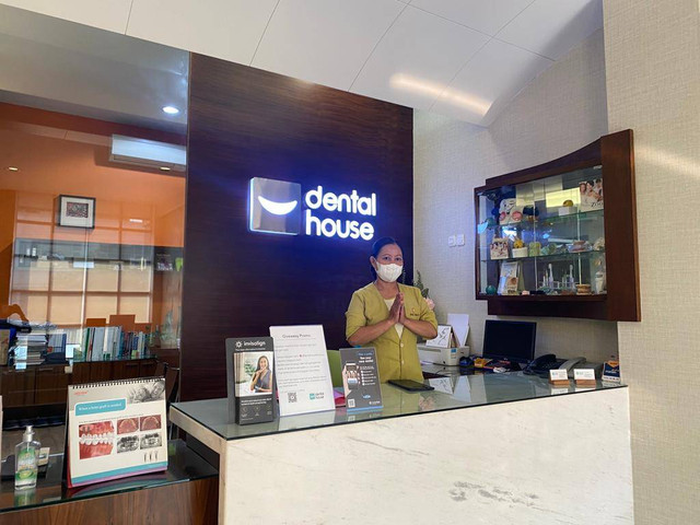 Dental House di Jalan Wolter Monginsidi No.33, Gotong Royong, Kecamatan Tanjung Karang Pusat. | Foto: Sinta Yuliana/Lampung Geh