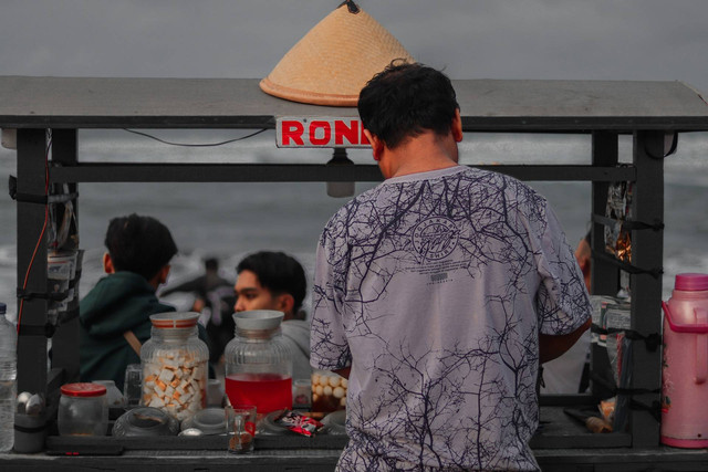 Ilustrasi Minuman Khas Jawa Tengah. Sumber: Unsplash/Raditya Pratama