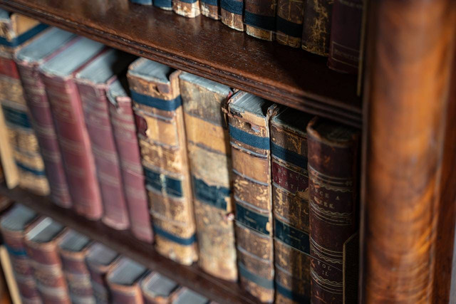 Ilustrasi tujuan historiografi nasional. Sumber: Jay Turner/pexels.com