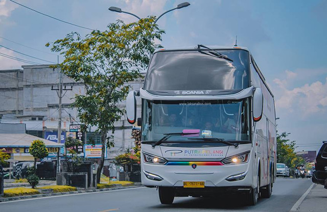 Ilustrasi jadwal bus rosalia indah bulan september 2023. Sumber: www.unsplash.com