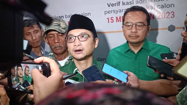 Sekjen PKB, Hasanuddin Wahid usai rapat pleno di kantor DPW PKB Jatim pada Jumat (1/9/2023).  Foto: Farusma Okta Verdian/kumparan