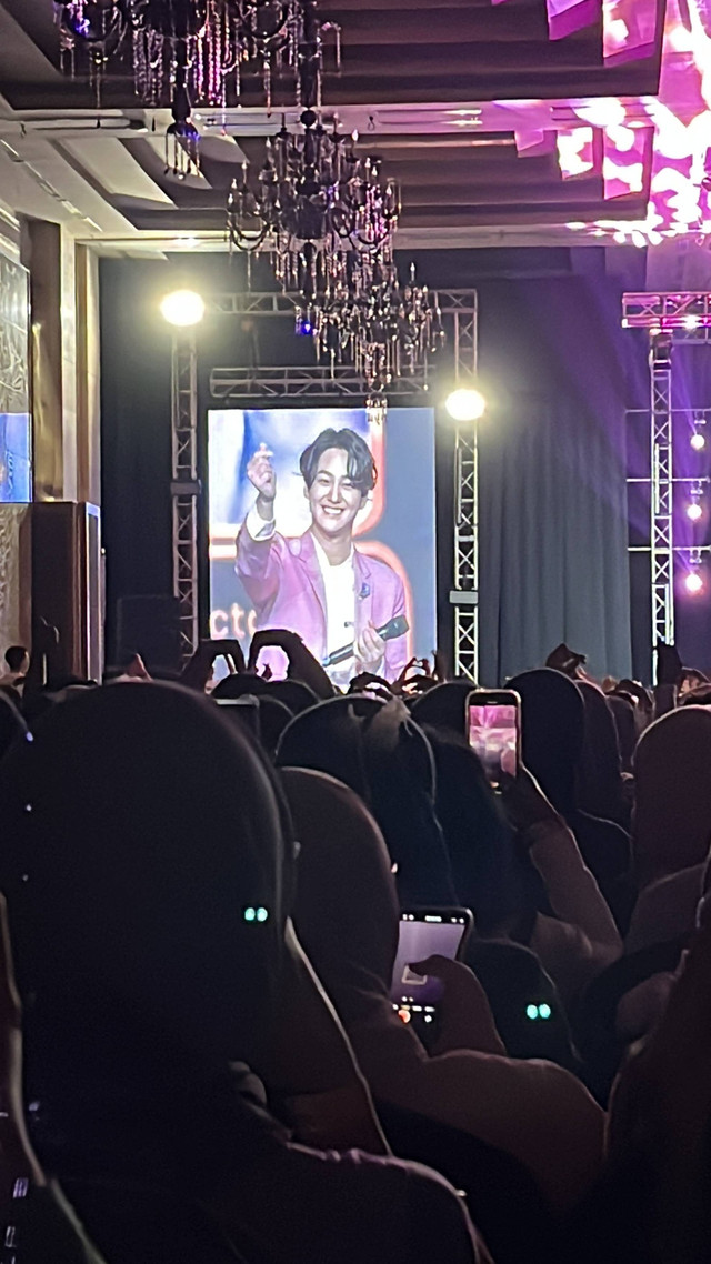 Kim Bum menggelar fan meeting bertajuk 'Between U and Me' di Hotel Kempinski, Minggu (3/9/2023). Foto: Ela Nurlaela/kumparan