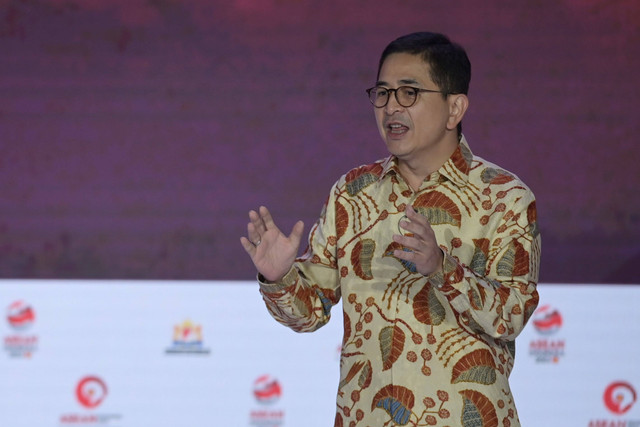 Ketua ASEAN Business Advisory Council (ASEAN BAC) yang juga Ketua KADIN Arsjad Rasjid menyampaikan paparan pembuka sesi kedua dalam ASEAN Business Investment Summit (ABIS) 2023 di Jakarta, Senin (4/9/2023). Foto: M Agung Rajasa/ANTARA FOTO
