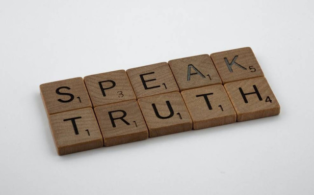 Ilustrasi Jelaskan Cara Menerapkan Kejujuran di Sekolah                     Sumber Unsplash/Brett Jordan