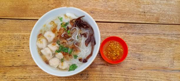 Ilustrasi Cara Membuat Tekwan tanpa Ikan. Unsplash.com/lina