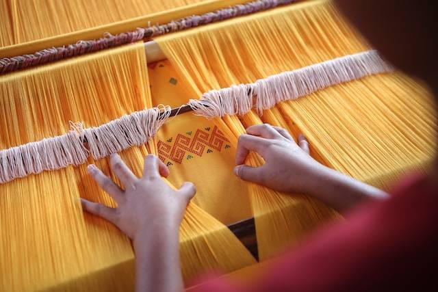 Ilustrasi Mengapa Produk Kerajinan memiliki Nilai yang Tinggi. Foto: Unsplash.com/Aditya Wardhana