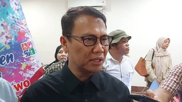 Ketua DPP PDIP Ahmad Basarah di Rumah Relawan Ganjar Pranowo, Jakarta, Selasa (5/9/2023).  Foto: Paulina Herasmaranindar/kumparan