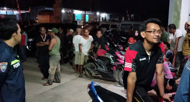 Suasana di Desa Belani setelah aksi penyerangan terhadap adik bupati setempat. (ist