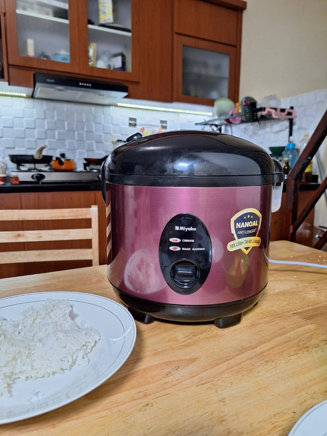 Masak nasi dengan produk Indonesia | dokpri
