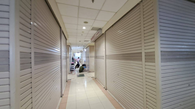 Kondisi Pusat Mode Tanah Abang yang sepi pengunjung, di Jakarta, Senin (11/9/2023). Foto: Annisa Thahira Madina/kumparan