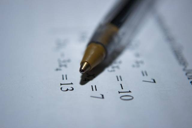 Ilustrasi 5 Contoh Soal Deret Aritmatika. Foto: dok. Unsplash/Antoine Dautry