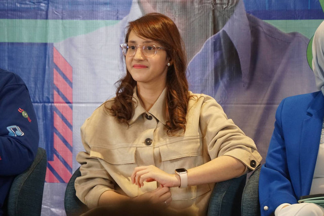 Tsamara Amany saat pengumuman kejutan politik pada keterangan pers di DPP PAN, Jakarta, Selasa (12/9/2023). Foto: Iqbal Firdaus/kumparan