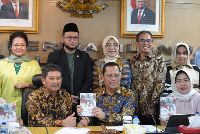 Direktur Utama BPJS Kesehatan Ghufron Mukti Rapat Dengar Pendapat (RDP) dengan Komite III DPD RI, Senin (11/09). Foto: BPJS Kesehatan 