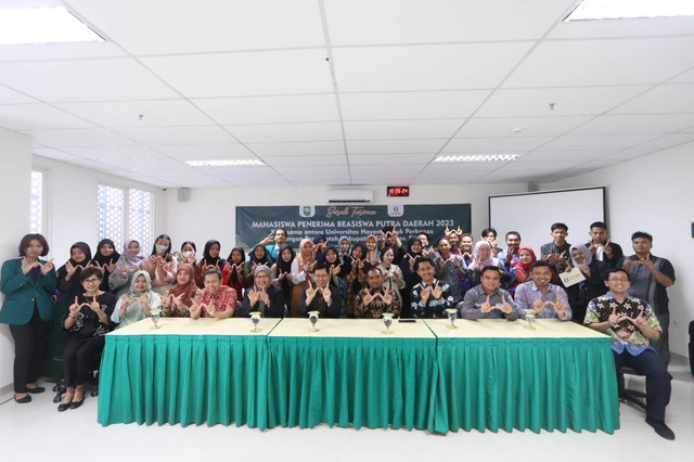 Kedatangan 26 mahasiswa baru Program Beasiswa Putra Daerah tahun 2023 dari Kabupaten Siak Provinsi Riau. Foto: Humas UHW Perbanas