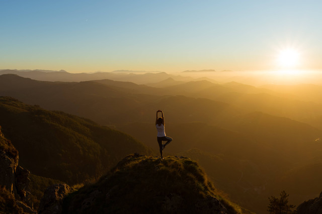 Ilustrasi Cara Melatih Keseimbangan Tubuh, Foto: Unsplash/Eneko Uruñuela