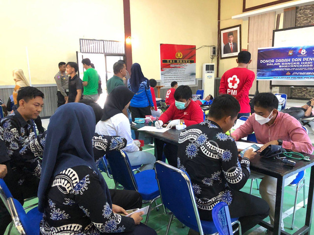 Lapas Polewali Mengikuti Donor Darah Dalam Rangka Hari Lalu Lintas Bhayangkara 