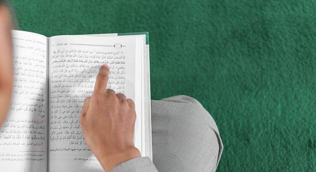 Ilustrasi Bentuk Pengamalan Surat Ad-Duha. Sumber Unsplash/Masjid Pogung Dalangan