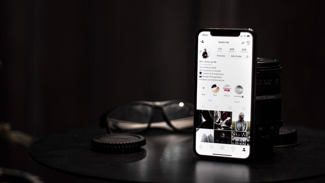 Ilustrasi Cara Menghapus Instagram Sementara, Foto: Unsplash/Phil Desforges