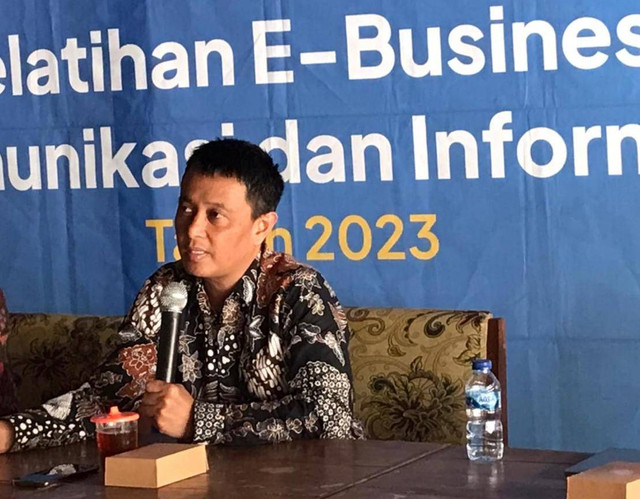 Kepala Dinas Komunikasi dan Informatika DIY, Hari Wahyu Nugroho, saat membuka pelatihan. Foto: Pandangan Jogja
