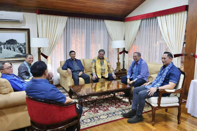 Pertemuan Susilo Bambang Yudhoyono (SBY) dan Prabowo Subianto di Hambalang, Bogor, Minggu (18/9/2023).  Foto: Instagram/@prabowo
