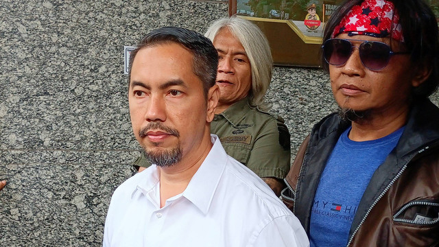 Kuasa Hukum Band Radja, Sunan Kalijaga di Polda Metro Jaya, Senin (18/9/2023).  Foto: Aprilandika Pratama/kumparan