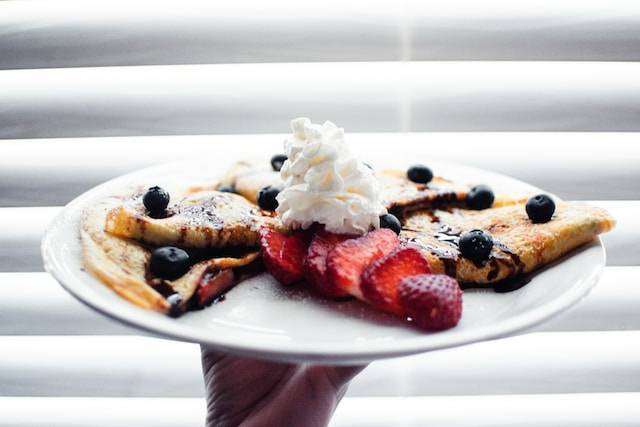 Ilustrasi makanan khas Eropa Barat. Sumber: unsplash.com/Jacinto Diego