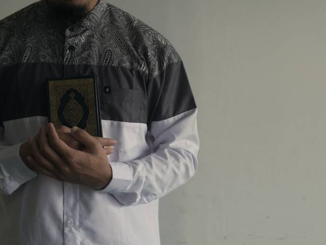 Ilustrasi pengertian rukun iman, sumber foto: unsplash.com/Masjid Pogung Dalangan