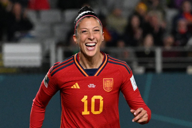 Gelandang Spanyol, Jennifer Hermoso merayakan usai mencetak gol kedua timnya selama pertandingan sepak bola Grup C Piala Dunia Wanita Australia dan Selandia Baru 2023 antara Spanyol dan Zambia di Eden Park di Auckland pada 26 Juli 2023. Foto: Saeed Khan / AFP