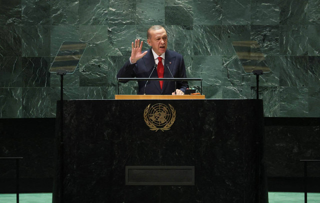 Presiden Turki Erdogan berpidato pada Sesi ke-78 Majelis Umum PBB di New York City, AS, 19 September 2023. Foto: Brendan McDermid/REUTERS