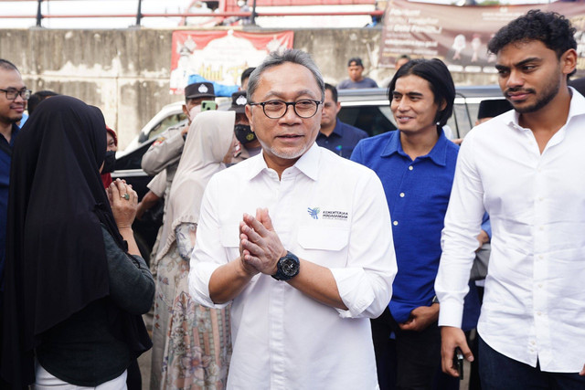 Mendag RI Zulkifli Hasan meninjau Pasar Natar Lampung, pada Rabu (20/9/2023).  Foto: Kemendag RI