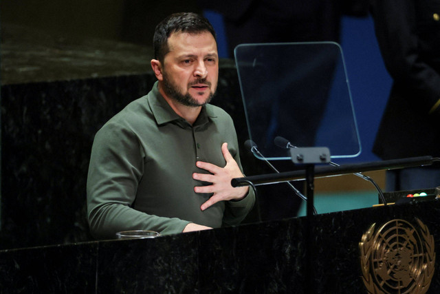 Presiden Ukraina Volodymyr Zelenskiy berpidato pada Sesi ke-78 Majelis Umum PBB di New York City, AS. Foto: Brendan McDermid/REUTERS