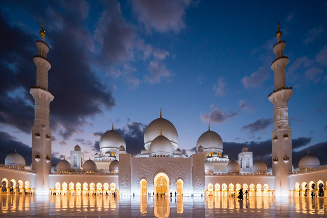 Ilustrasi Biografi Singkat Khalifah ‘Umar bin ‘Abd Al-‘Azīz. Sumber: Unsplash/Kevin Olson