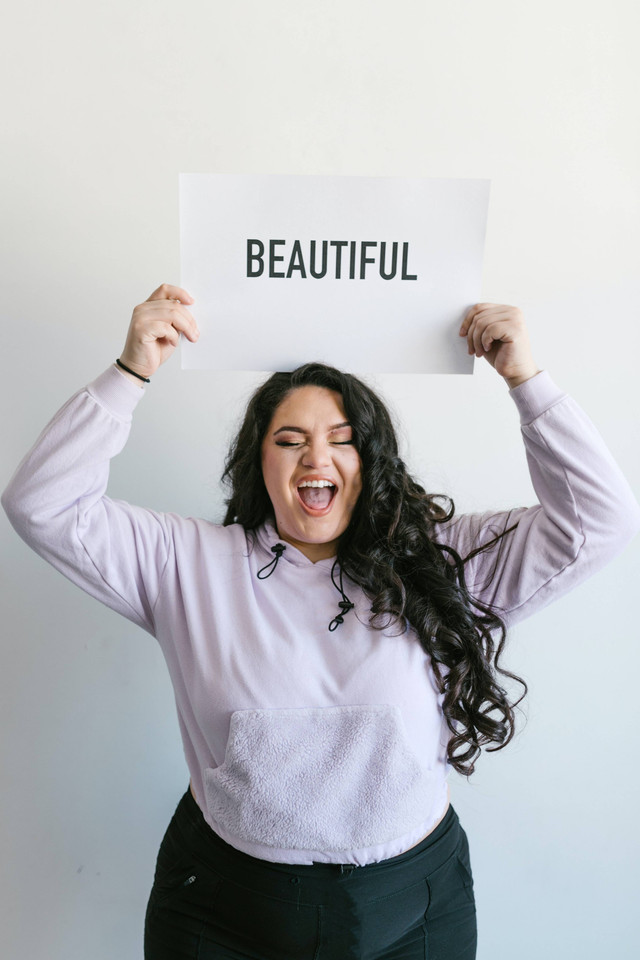 Ilustrasi self love (sumber : https://www.pexels.com/id-id/pencarian/self%20love/)