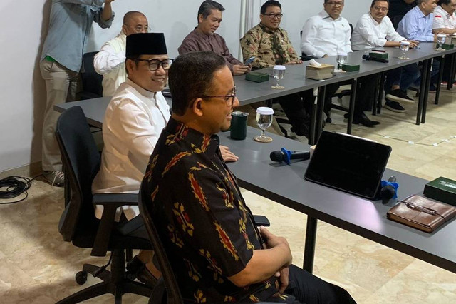 Suasana rapat Pokja Koalisi Perubahan bersama bakal capres/cawapres Anies Baswedan dan Muhaimin Iskandar (Cak Imin) di Sekretariat Bersama Koalisi Perubahan, Jalan Brawijaya, Jakarta Selatan, Jumat (22/9/2023). Foto: Luthfi Humam/kumparan