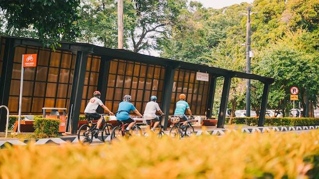 Ilustrasi ucapan Hari Bebas Kendaraan Bermotor, sumber foto: unsplash.com/Gema Saputera