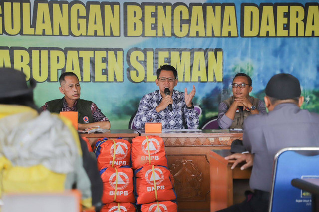 Pemkab Sleman Distribusikan Bantuan Logistik untuk Relawan Merapi ...