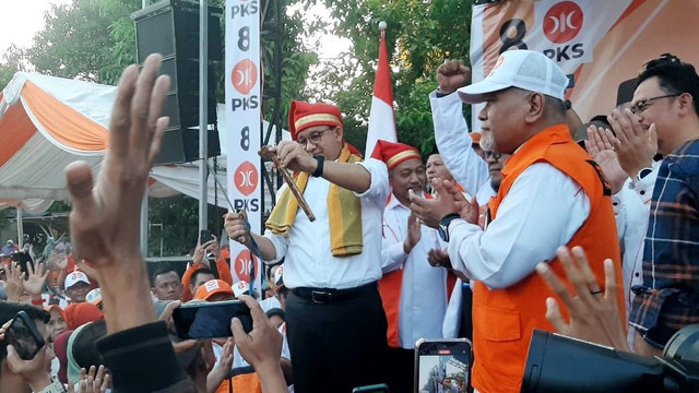 Bacapres dari Koalisi Perubahan untuk Persatuan, Anies Baswedan saat menghadiri acara Apel Siaga Pemenangan PKS Sulsel 2024 di lapangan Emmy Saelan, Jalan Hertasning Kota Makassar, Sulsel, Sabtu (23/9/2023). Foto: Dok. Istimewa