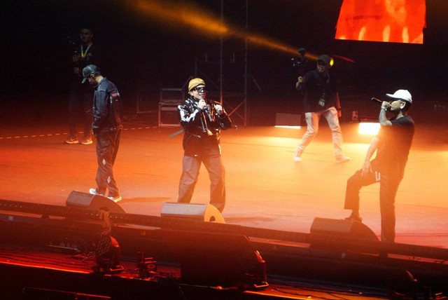 Penampilan Content Creator Atta Halilintar di Panggung Pestapora 2023, di Gambir Expo & Hall D2 JIExpo, Kemayoran, Jakarta, Sabtu (23/9/2023). Foto: Iqbal Firdaus/kumparan