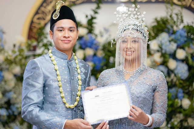 Momen pernikahan Anneesha Atheera Uno dan Panji Bagas Dwiprakoso digelar di Masjid Al Hikmah New York, Amerika Serikat pada Sabtu (23/9/2023). Foto: Instagram/@sandiuno