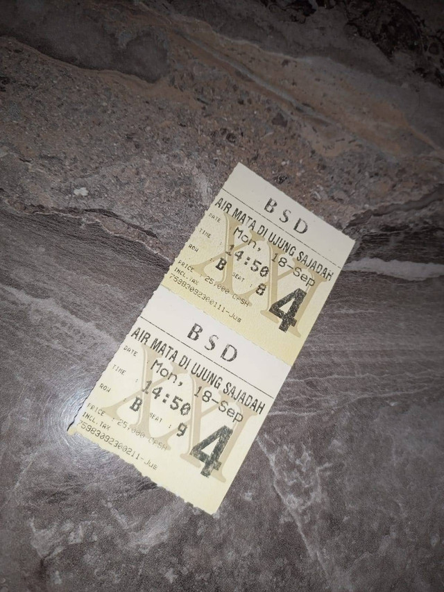 Tiket menonton film Air Mata di Ujung Sajadah. Sumber: Dokumentasi Pribadi
