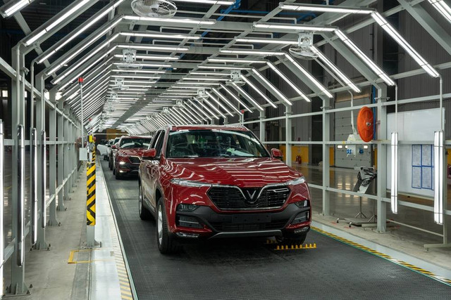 Vinfast, merek mobil nasional Vietnam akan masuk Indonesia. Foto: NamLong Nguyen/Shutterstock