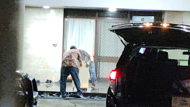 Rumah dinas Mentan Syahrul Yasin Limpo di Jalan Widya Chandra 5 Nomor 28, Jakarta Selatan, digeledah KPK, Kamis (28/9). Foto: Jonathan Devin/kumparan