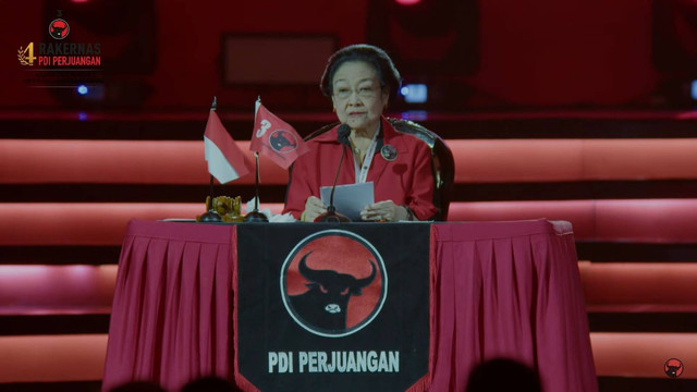 Ketum PDIP Megawati Soekarnoputri berpidato di Rapat Kerja Nasional IV PDI Perjuangan, di JIEXPO Kemayoran, Jakarta, Jumat (29/9/2023). Foto: Youtube/PDIP