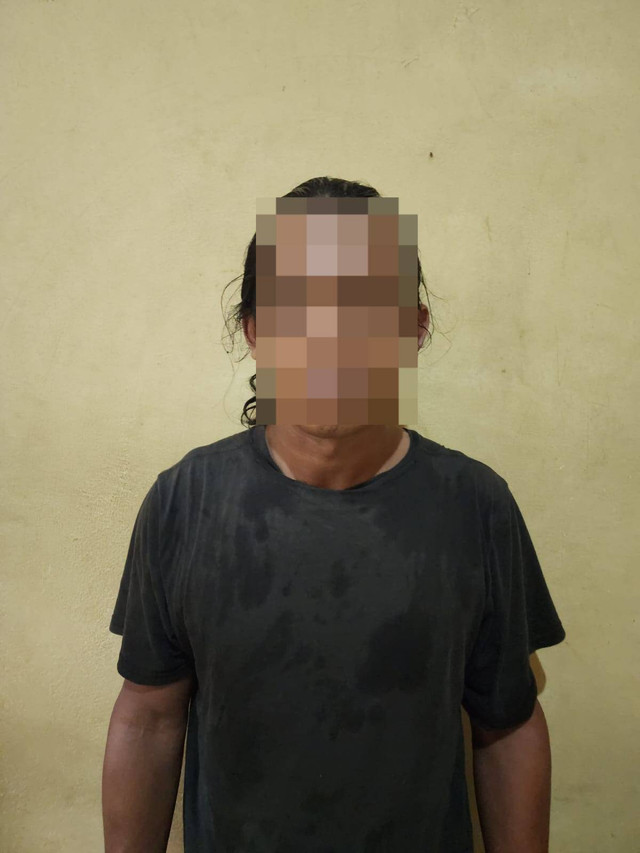 HR (36) Pelaku Pencabulan Terhadap Anaknya Sendiri. Foto: Fajar Bahari