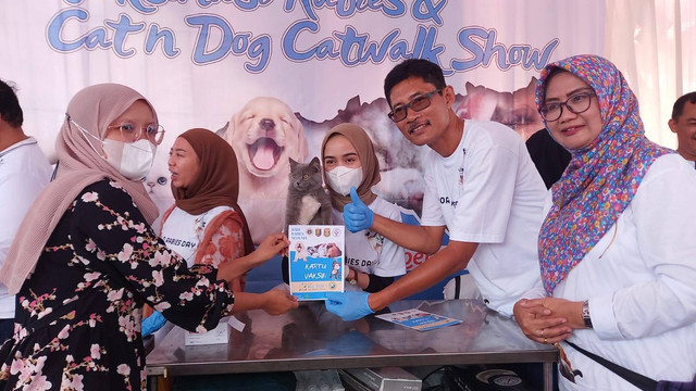 Ratusan Hewan mendapatkan vaksin gratis. | Foto: Istimewa