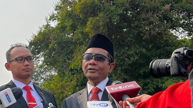 Menkopolhukam Mahfud MD di Monumen Pancasila Sakti, Jakarta Timur, Minggu (1/10/2023). Foto: Haya Syahira/kumparan