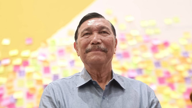 Menko Bidang Kemaritiman dan Investasi (Menko Marves) Luhut Binsar Pandjaitan di Jakarta Convention Center, Minggu (1/10/2023). Foto: Ghinaa Rahmatika/kumparan