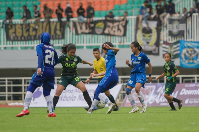 Persib Bandung saat melawan PS Tira di Liga 1 Putri 2019. Foto: PSSI