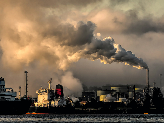 Ilustrasi kekhasan atom karbon. Sumber: unsplash.com/ChrisLeboutillier.